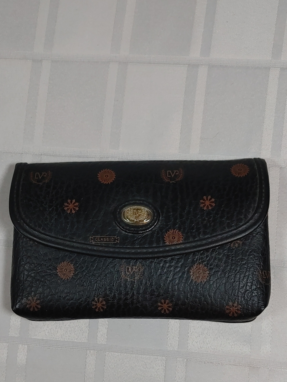 (4/$20) Classic Black Wallet Clutch with Design and Matching Keychain